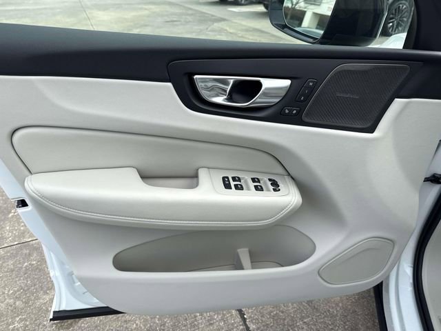 New 2026 Volvo XC60 B5 Ultra w/ Climate Package image 22