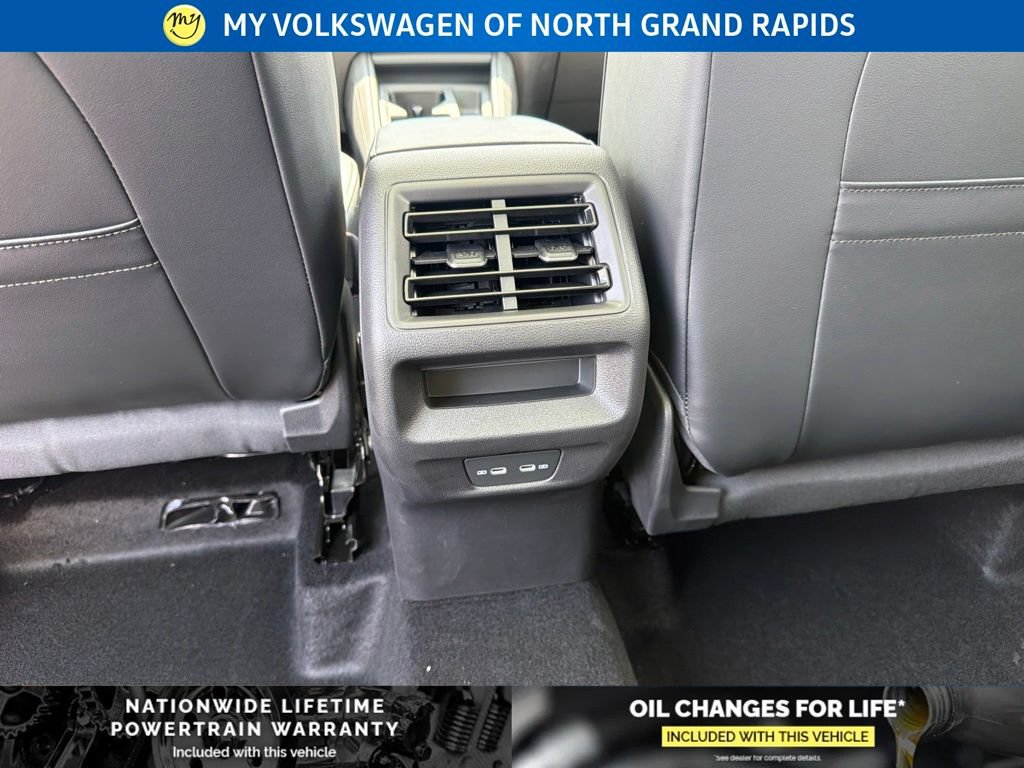 New 2026 Volkswagen Tiguan SE AWD/4WD image 19