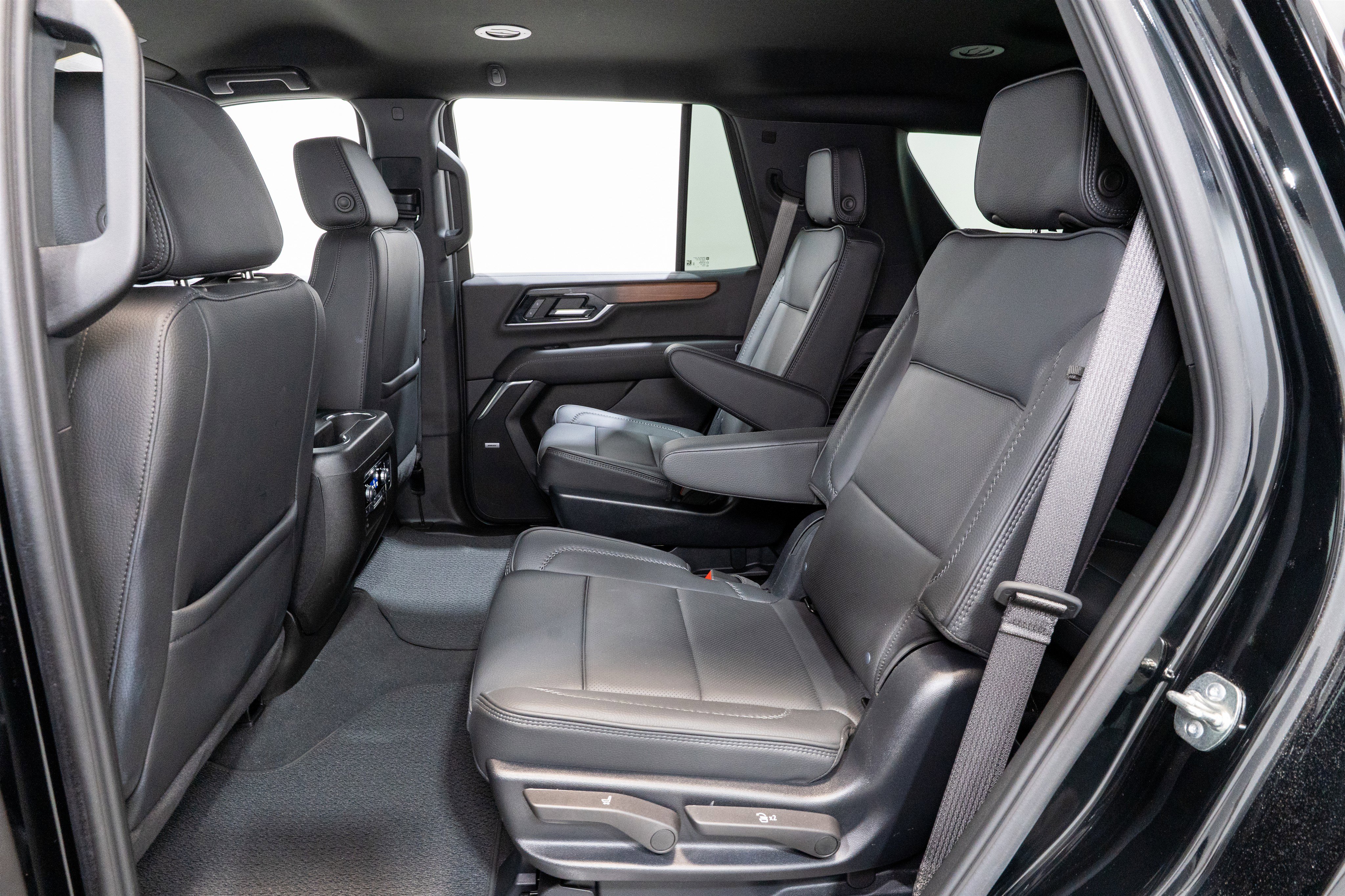 Used 2025 GMC Yukon Denali image 32