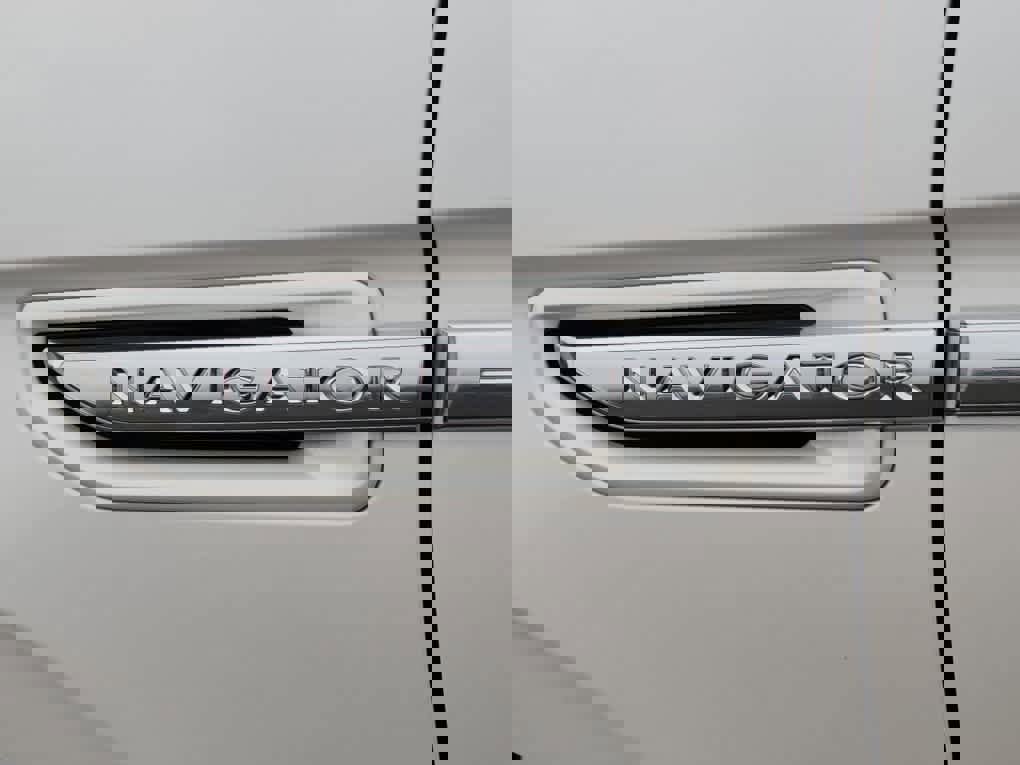 Used 2019 Lincoln Navigator Reserve w/ Cargo Package image 26