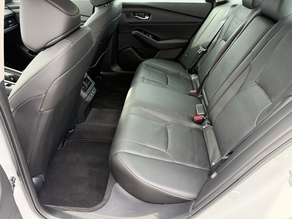 Used 2023 Honda Accord Touring image 11