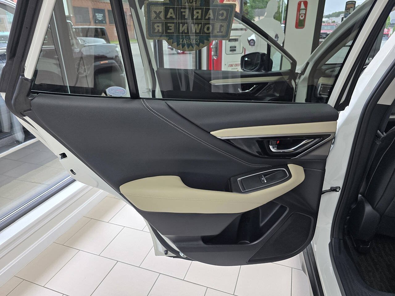 Used 2023 Subaru Outback Limited AWD/4WD image 27