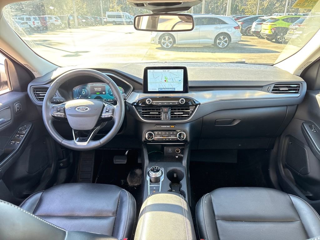 Used 2022 Ford Escape Titanium image 7