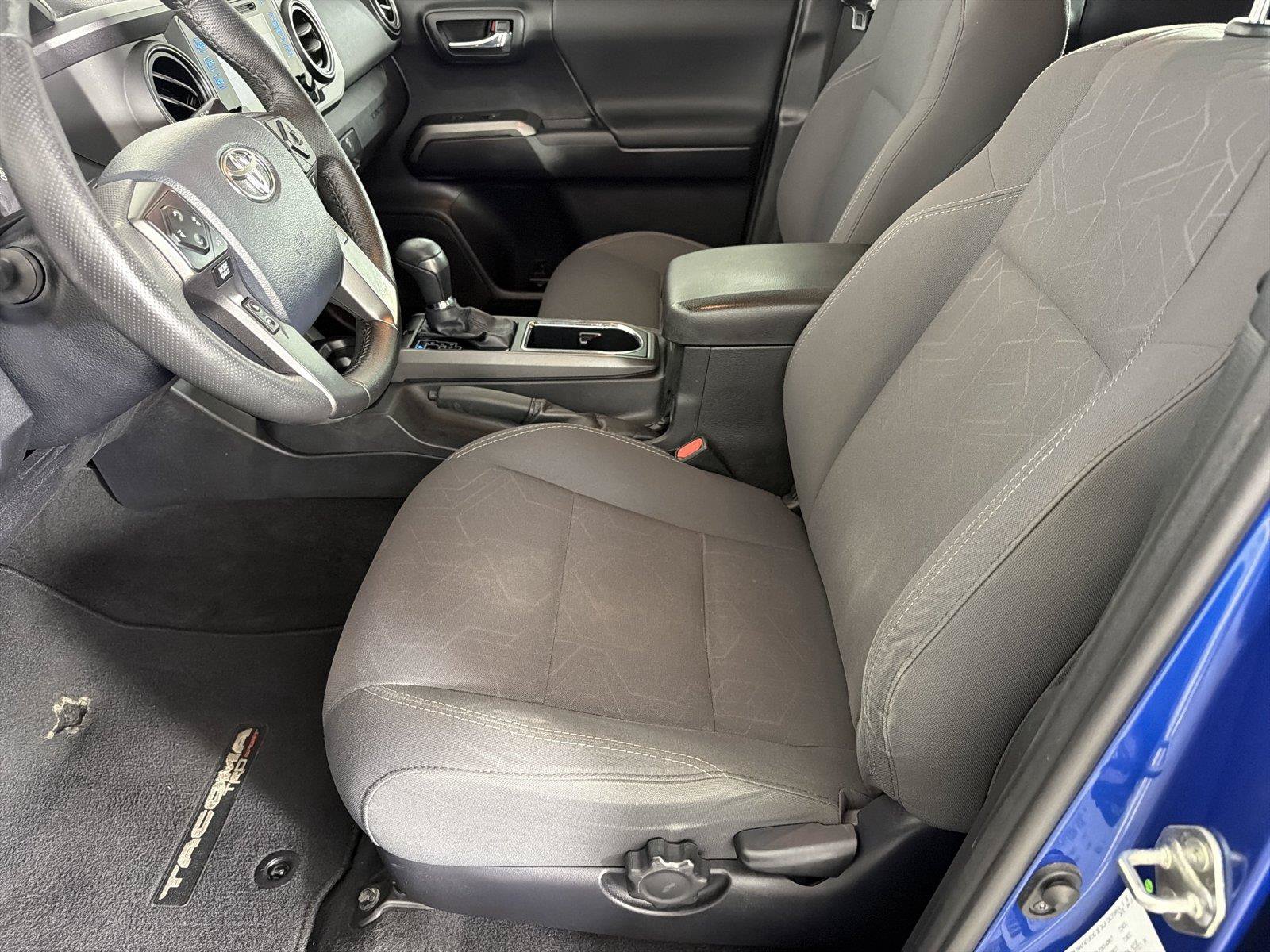 Used 2018 Toyota Tacoma TRD Sport RWD image 7