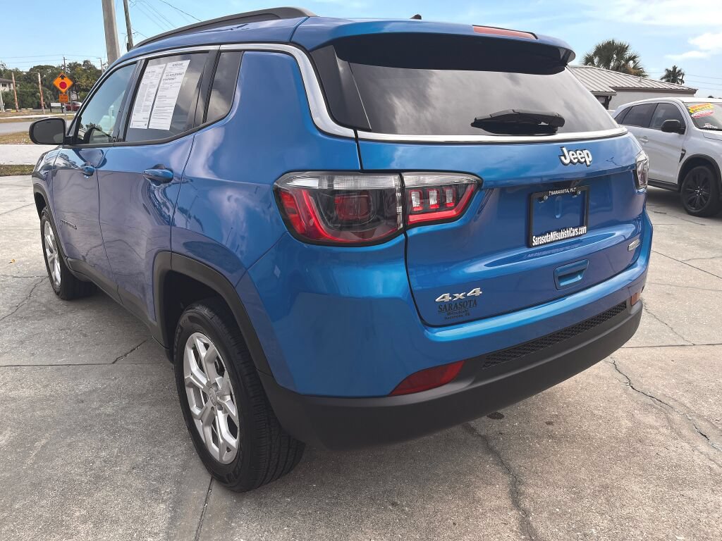 Used 2024 Jeep Compass Latitude AWD/4WD image 6
