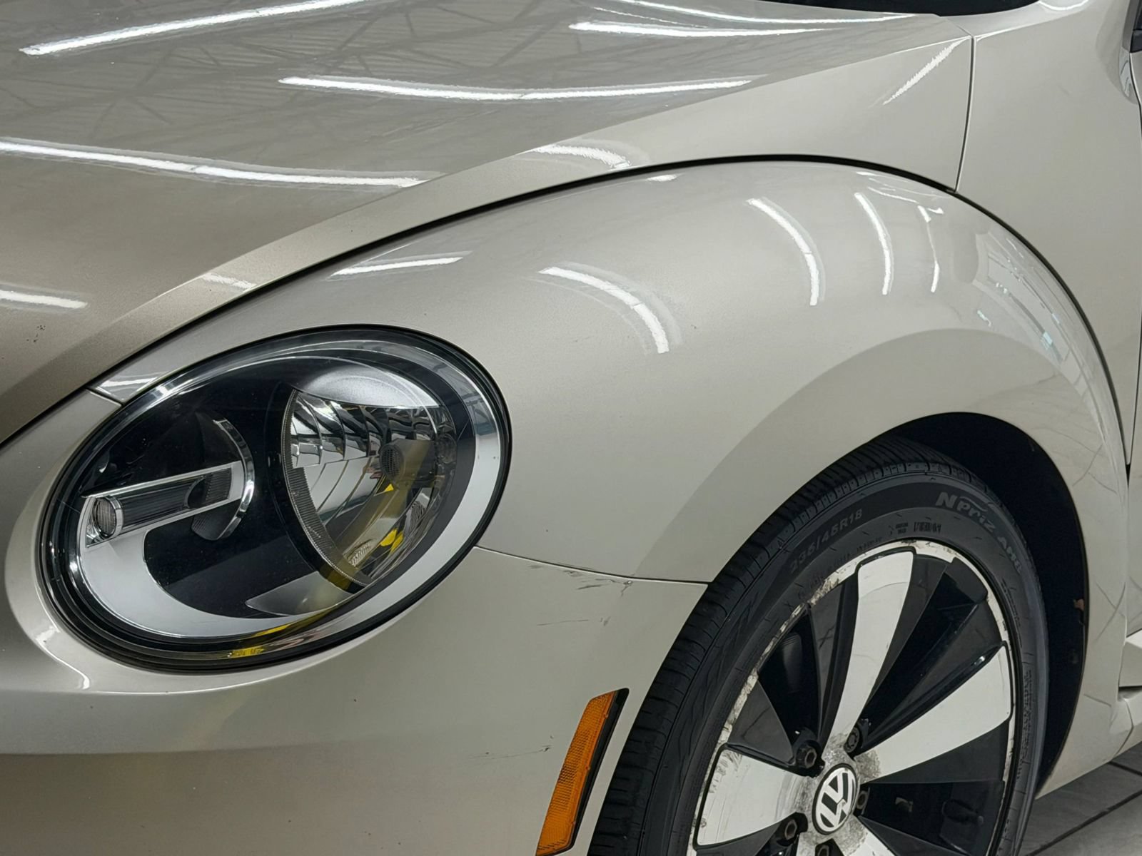 Used 2012 Volkswagen Beetle 2.5 FWD image 4