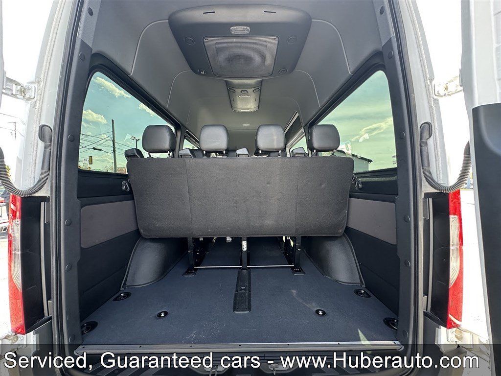 Used 2024 Mercedes-Benz Sprinter 2500 image 29