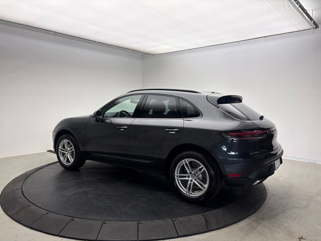 New 2026 Porsche Macan AWD/4WD image 3
