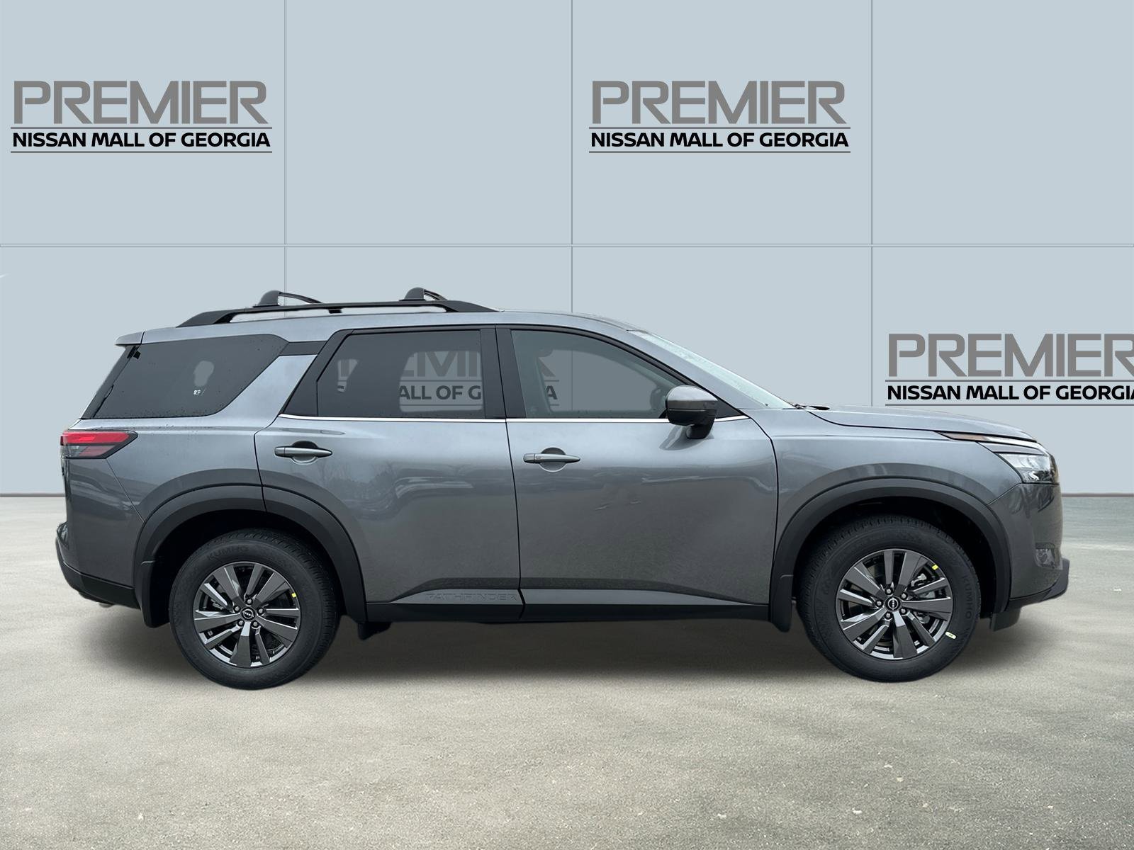 New 2025 Nissan Pathfinder SV w/ SV Premium Package image 4