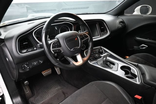 Used 2016 Dodge Challenger R/T Scat Pack RWD image 14