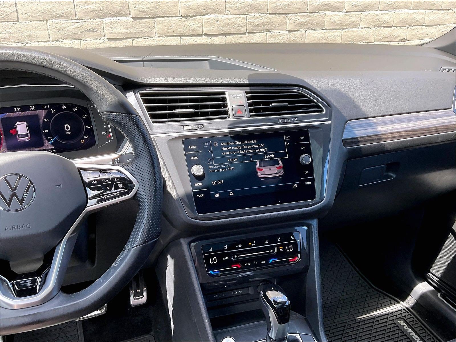 Certified 2024 Volkswagen Tiguan SEL R-Line AWD/4WD image 5