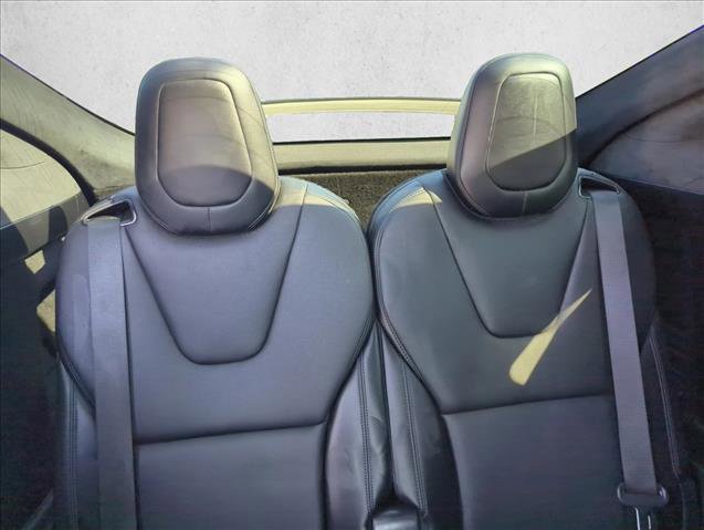 Used 2022 Tesla Model X Plaid image 19