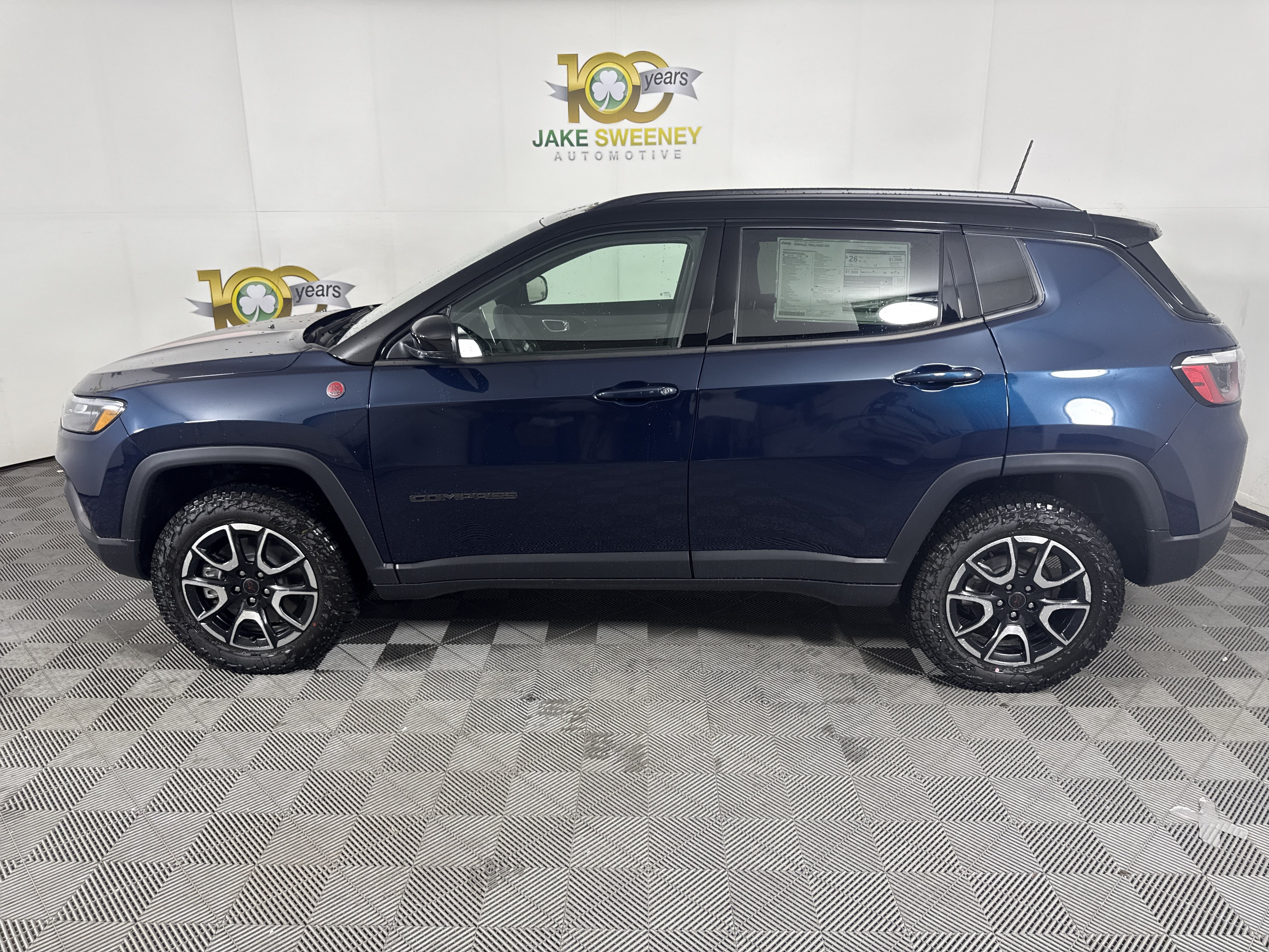 New 2026 Jeep Compass Trailhawk w/ Sun, Sound & Navigation Group AWD/4WD image 5