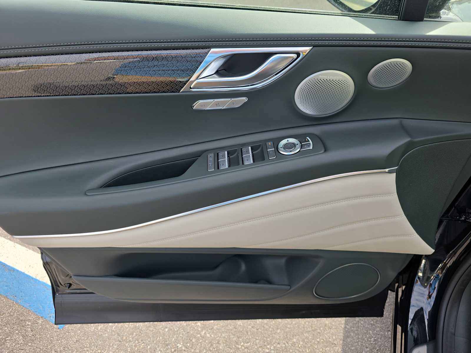 New 2026 Genesis GV80 3.5T e-SC image 15