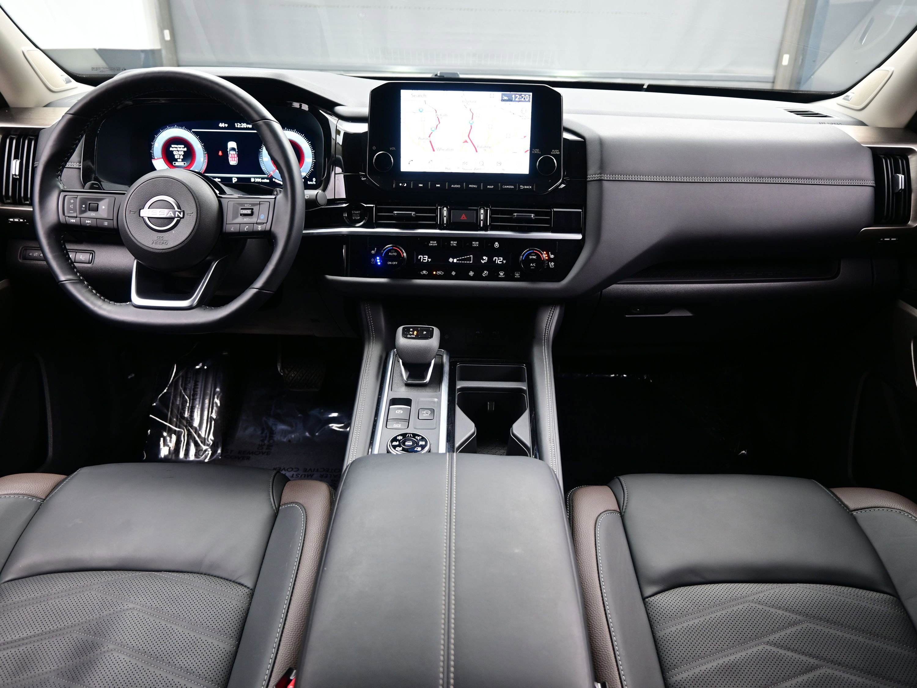 Used 2025 Nissan Pathfinder Platinum w/ Cargo Package image 18