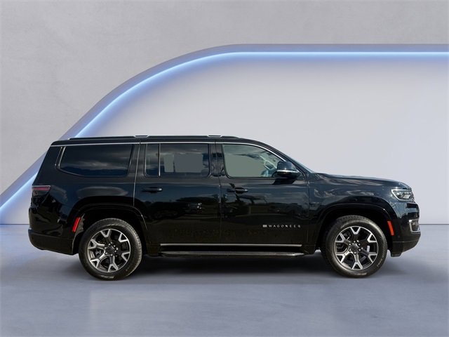 Used 2024 Jeep Wagoneer Series III w/ Flexible Seating Group image 4