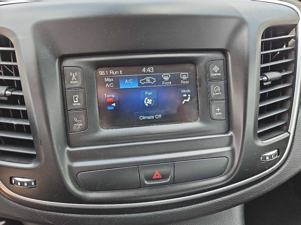 Used 2015 Chrysler 200 Limited w/ Convenience Group FWD image 14