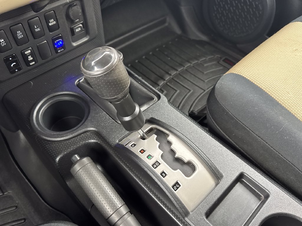 Used 2010 Toyota FJ Cruiser 4WD image 46