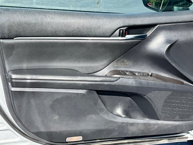 Used 2021 Toyota Camry XSE FWD image 29
