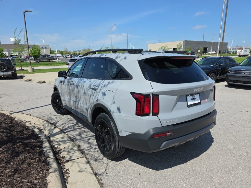 Used 2023 Kia Sorento S w/ Panoramic Sunroof Package AWD/4WD image 7