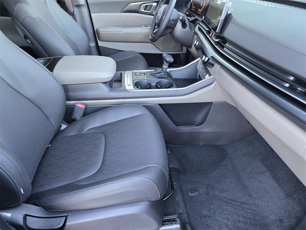 New 2026 Kia Carnival image 9
