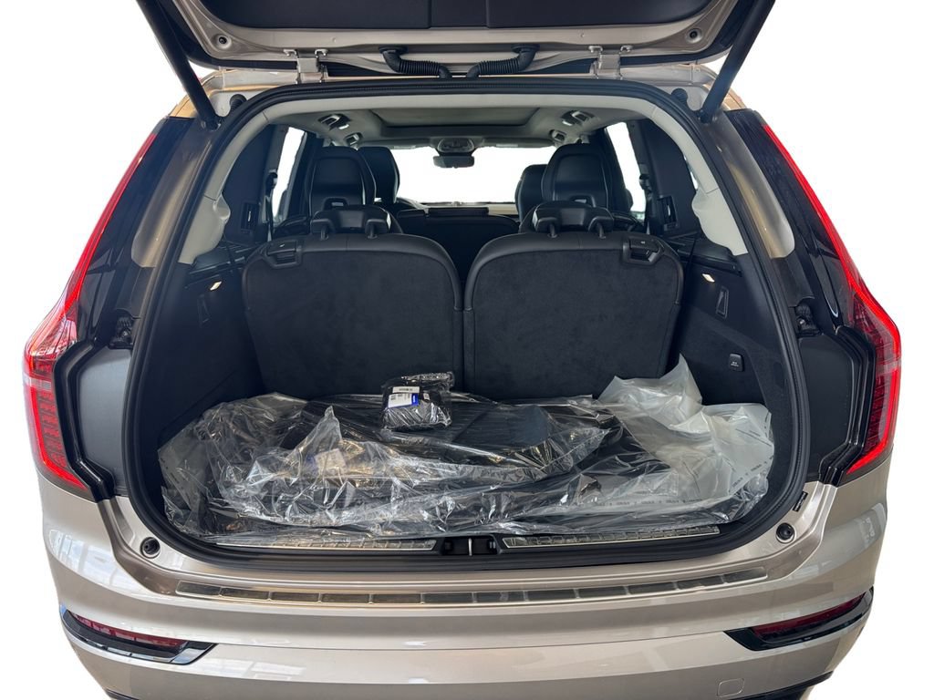 New 2026 Volvo XC90 B6 Ultra w/ Protection Package Premier AWD/4WD image 6