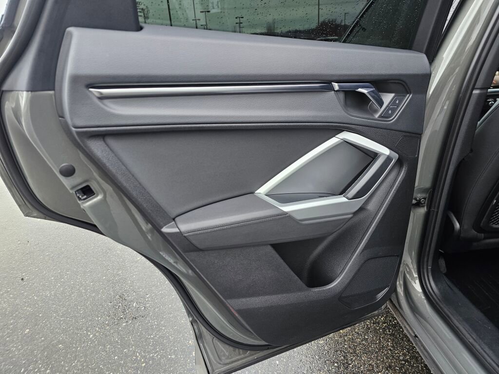 Used 2020 Audi Q3 2.0T Premium w/ Convenience Package image 20