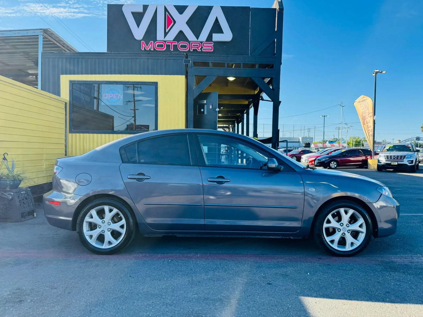 Used 2008 MAZDA MAZDA3 i Touring Value FWD image 4