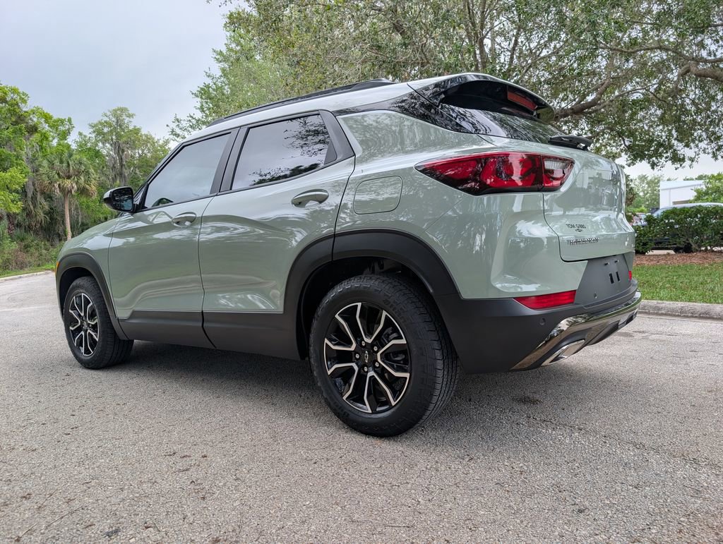 Used 2025 Chevrolet TrailBlazer ACTIV w/ Convenience Package image 6