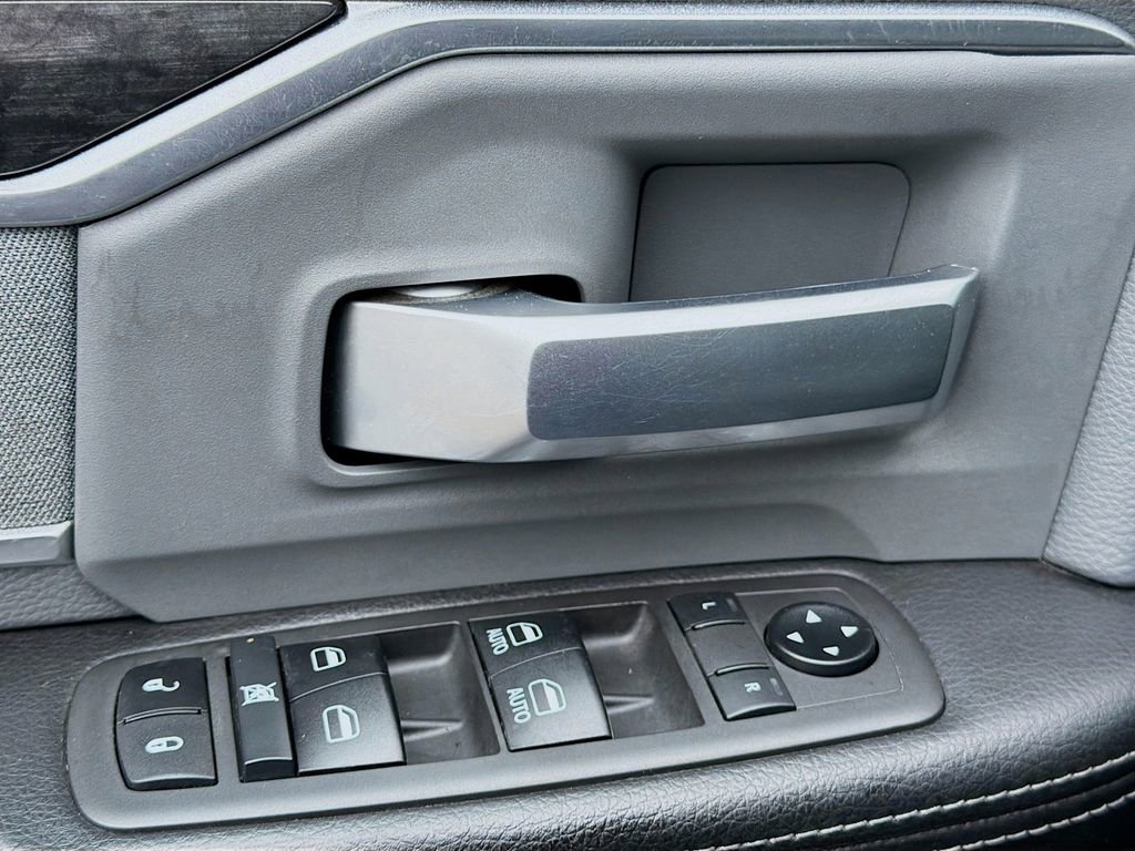 Used 2021 RAM 2500 Big Horn image 25