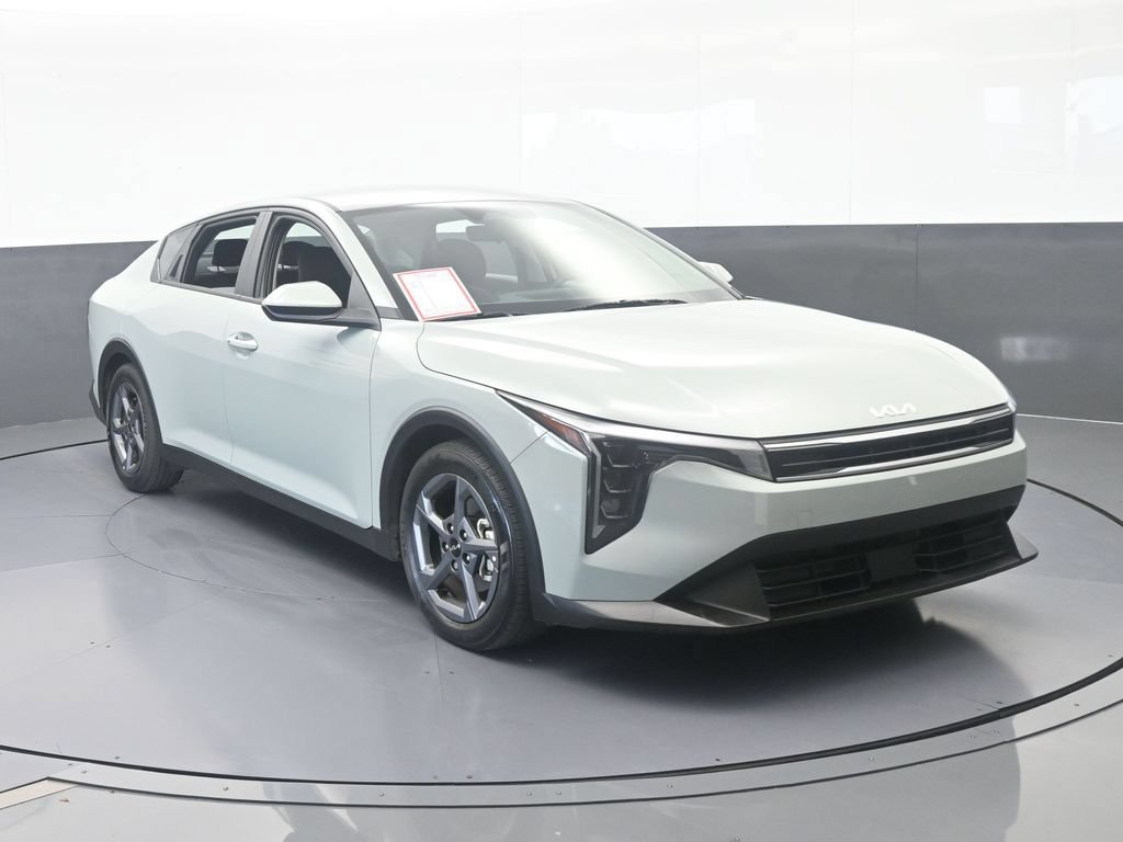 Used 2025 Kia K4 FWD image 9