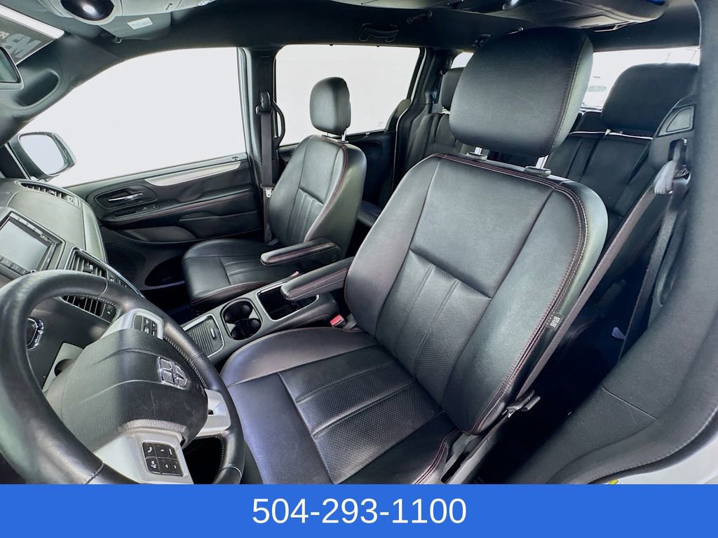 Used 2018 Dodge Grand Caravan GT image 21