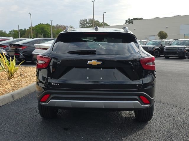 Used 2024 Chevrolet Trax LT FWD image 20