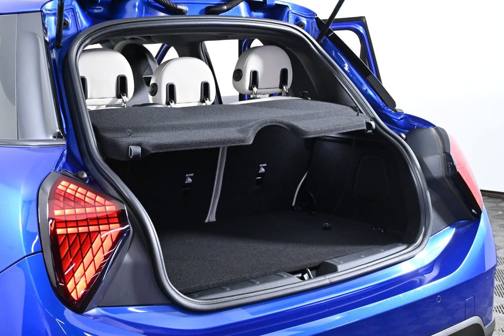 Certified 2025 MINI Cooper S image 30