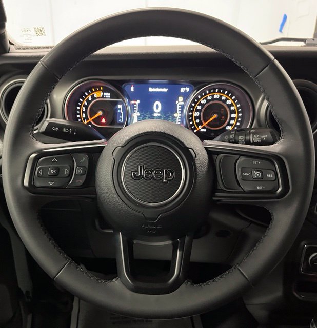 Used 2023 Jeep Wrangler Unlimited Sport w/ Sun And Sound Package AWD/4WD image 11