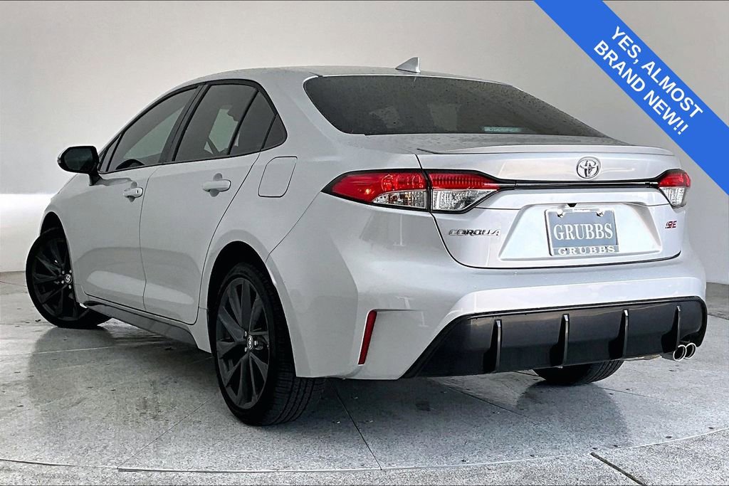 Used 2026 Toyota Corolla SE image 17