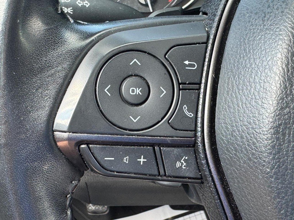 Used 2023 Toyota Camry SE FWD image 23