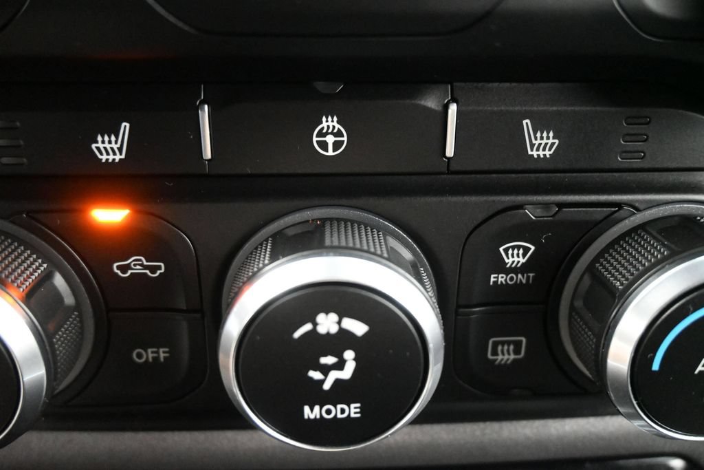 Used 2022 RAM 1500 Big Horn AWD/4WD image 14