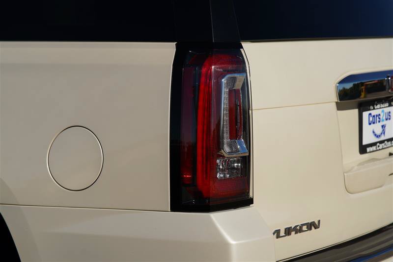 Used 2015 GMC Yukon Denali w/ Premium Package AWD/4WD image 36