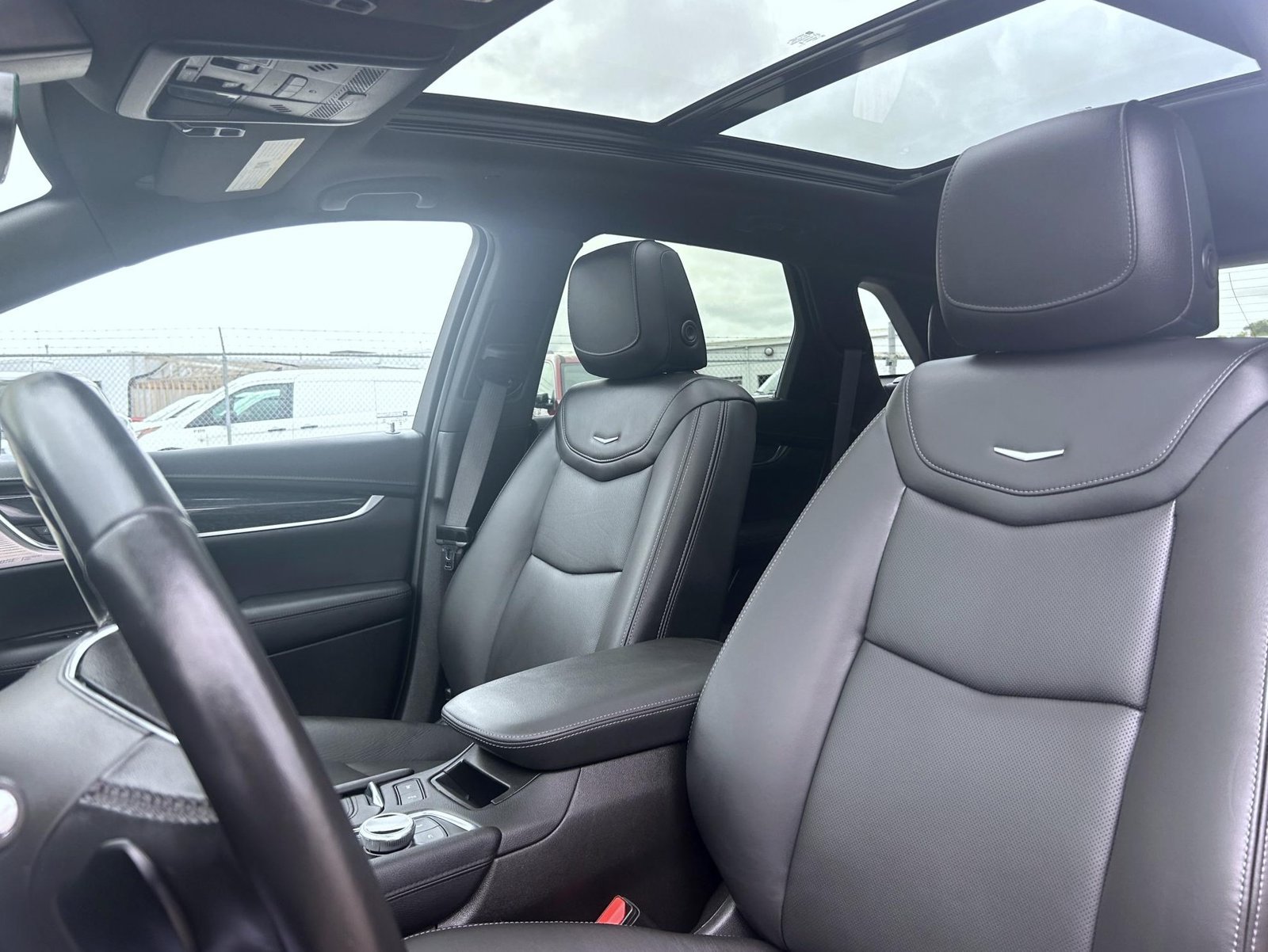 Certified 2023 Cadillac XT5 Premium Luxury AWD/4WD image 17