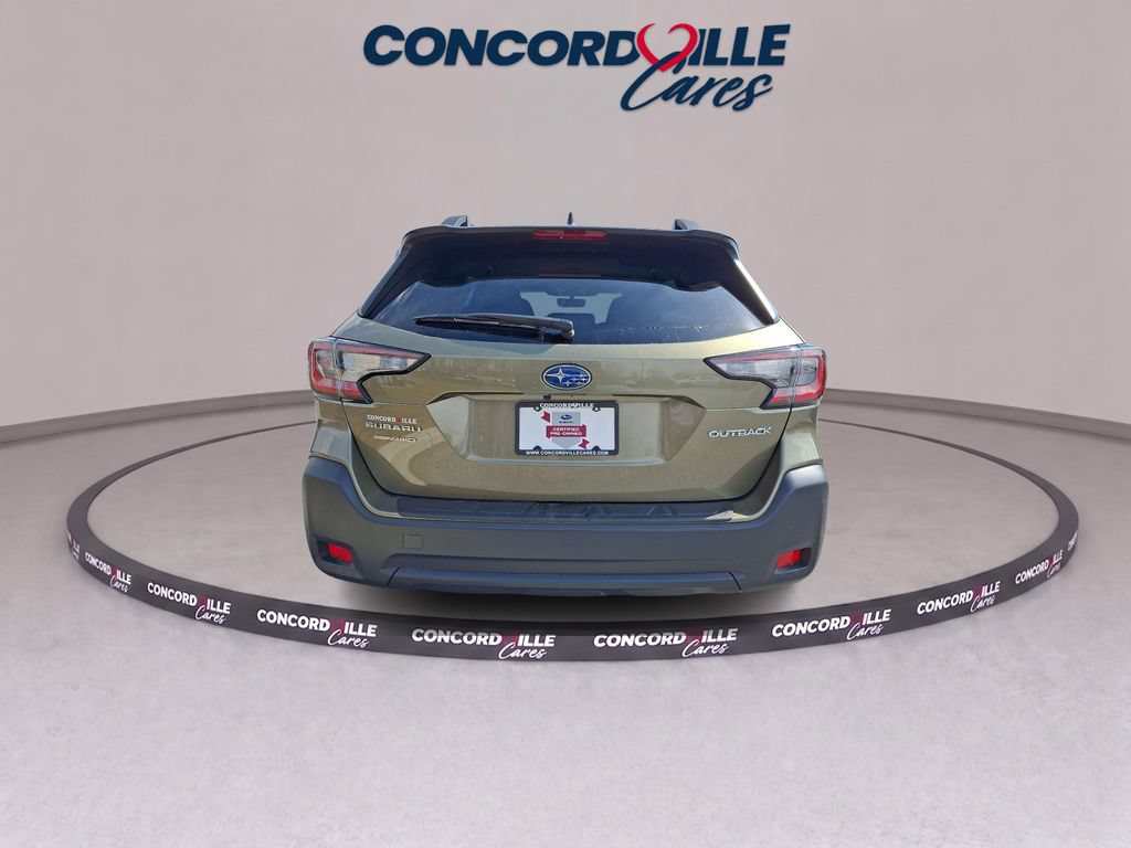 Used 2025 Subaru Outback Premium AWD/4WD image 6