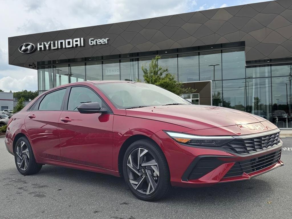 Used 2025 Hyundai Elantra SEL image 1