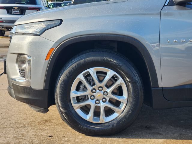 Used 2023 Chevrolet Traverse LS w/ Safety Package FWD image 8