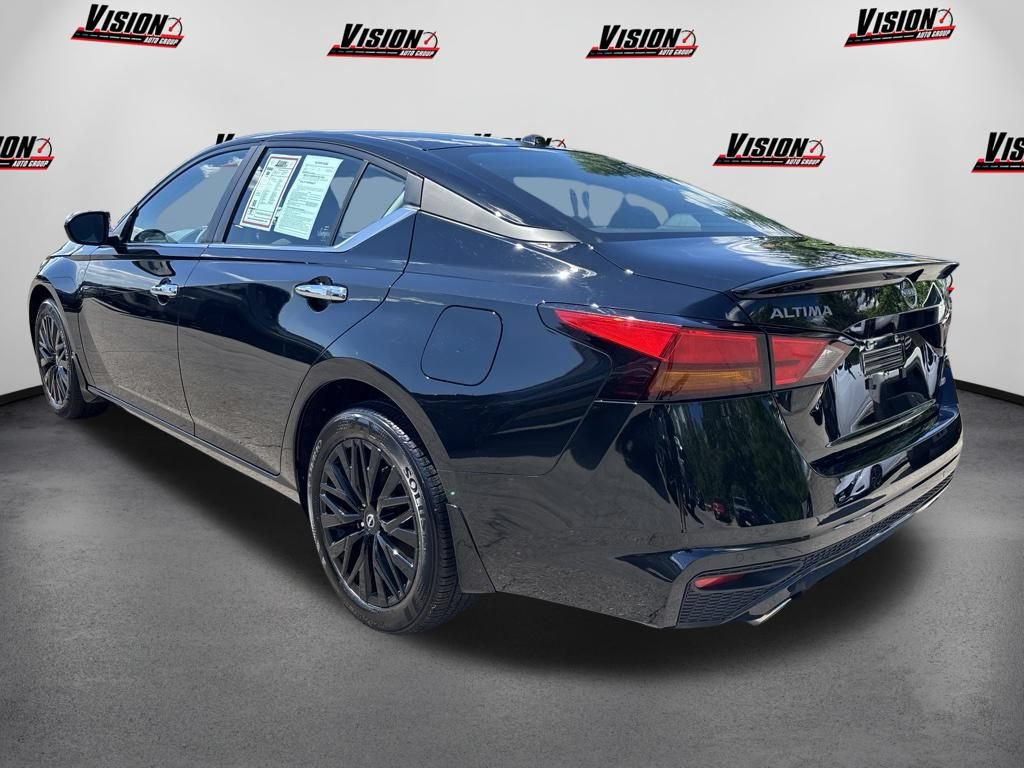 Certified 2025 Nissan Altima 2.5 SV w/ SV Special Edition Package AWD/4WD image 7
