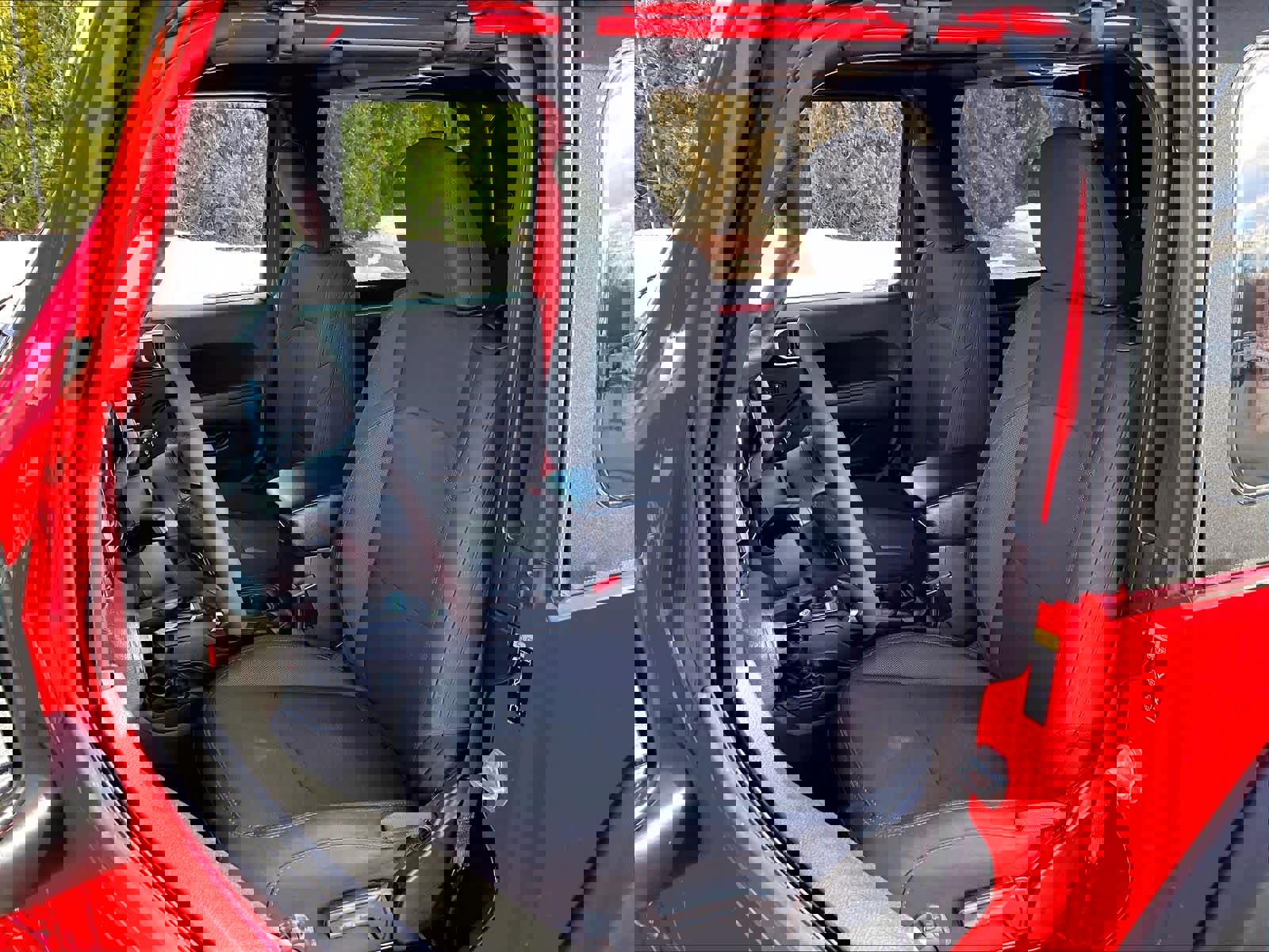 Used 2023 Jeep Wrangler Willys image 10