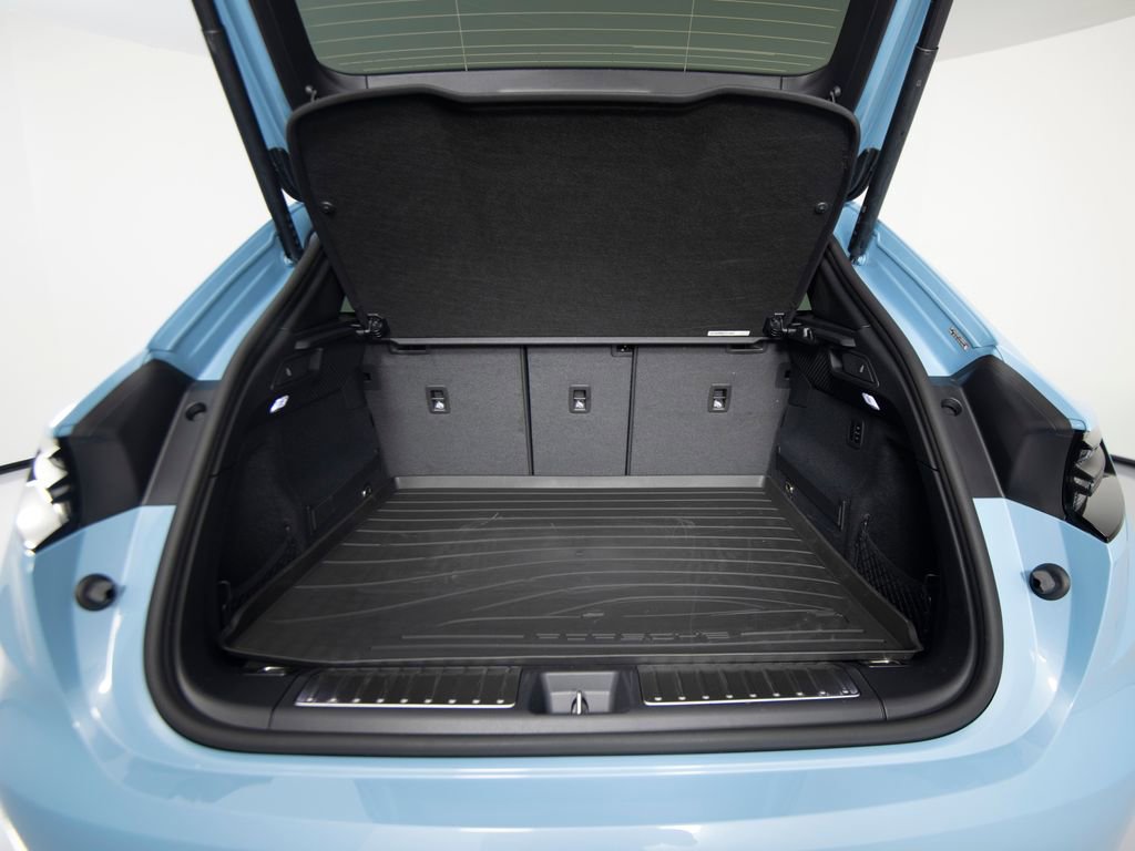 New 2026 Porsche Macan 4 Electric image 43