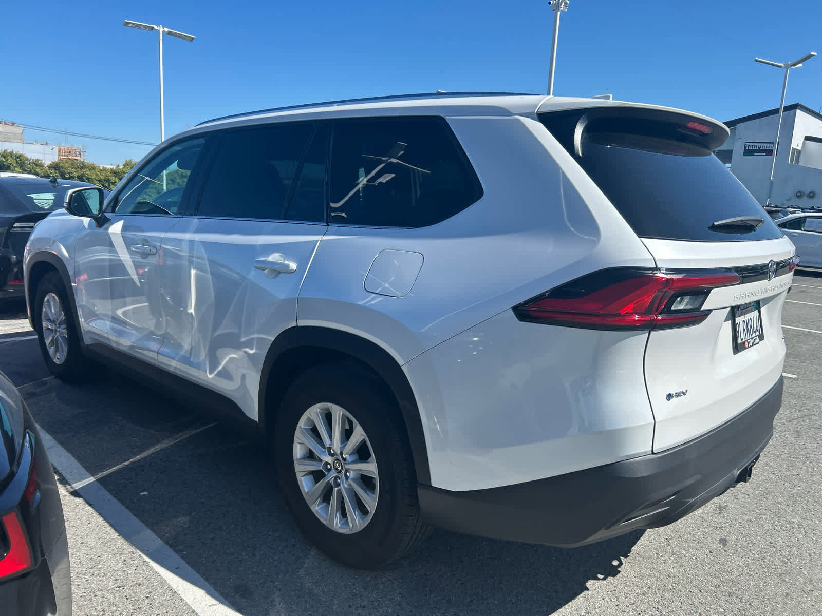 Used 2024 Toyota Grand Highlander XLE image 6