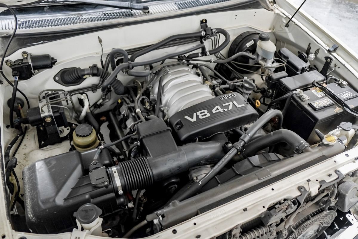 Used 2004 Toyota Sequoia SR5 image 56