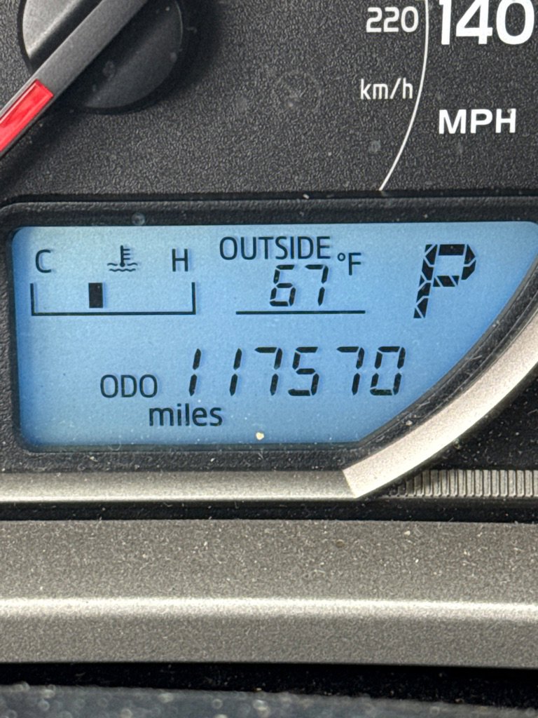 Used 2013 Toyota RAV4 XLE image 12