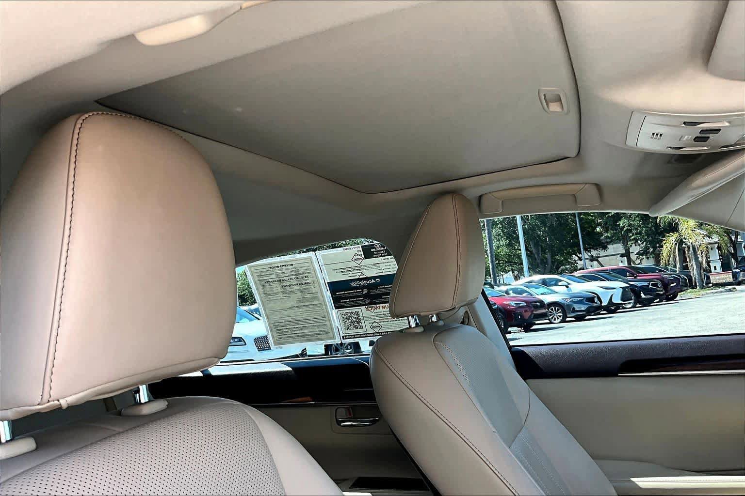 Used 2017 Lexus ES 350 w/ Luxury Package FWD image 14